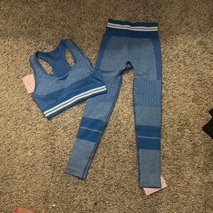 Workout set. Leggings and sports bra